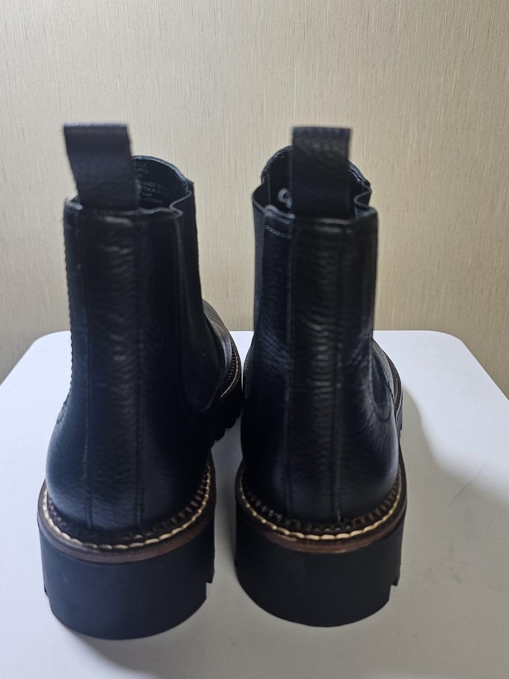 Caslon Leather Chelsea Boots Womens 6.5M Black Lug Sole Ankle Boots - Picture 6 of 11